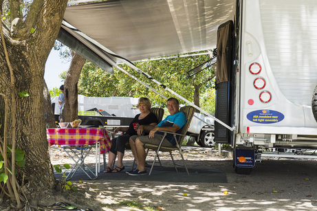 Camping, caravans, Riverdale, Bundaberg Tourist and Backpacker park